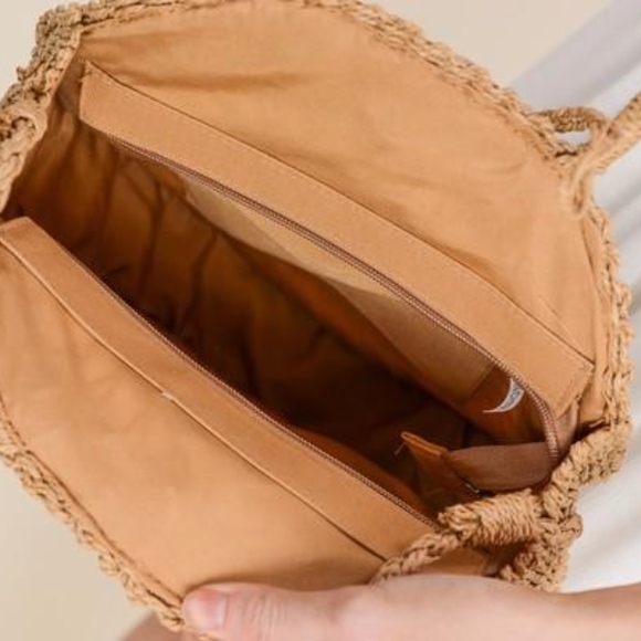 Rattan Boho-Woven circular Bag - Picture 3 of 3